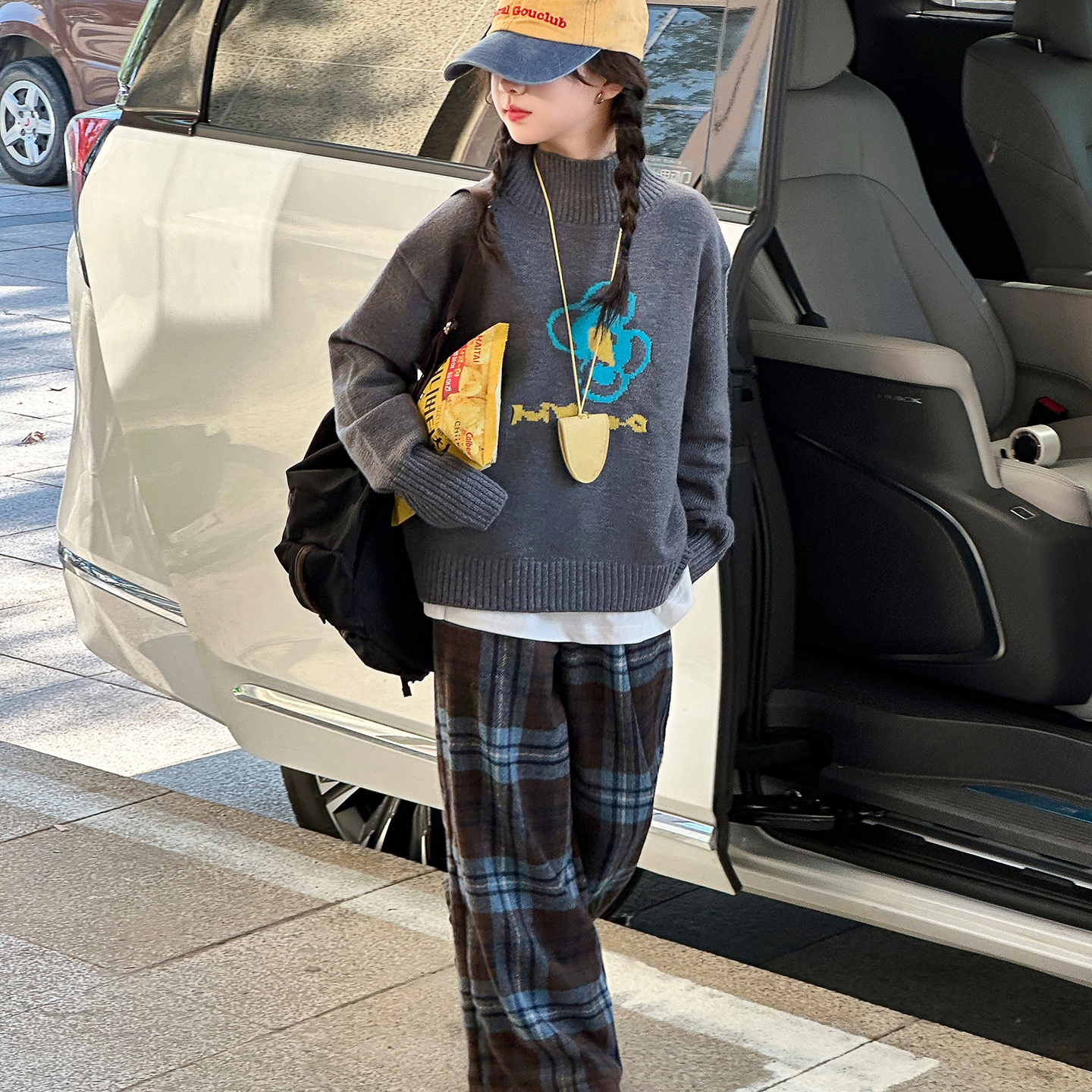 女童秋装套装2025秋冬新款儿童高领套头毛衣格子毛呢阔腿裤两件套 - 图3