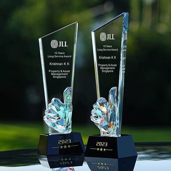Crystal trophy creative thumb creative laser engraving company annual celebration awards school student awards
