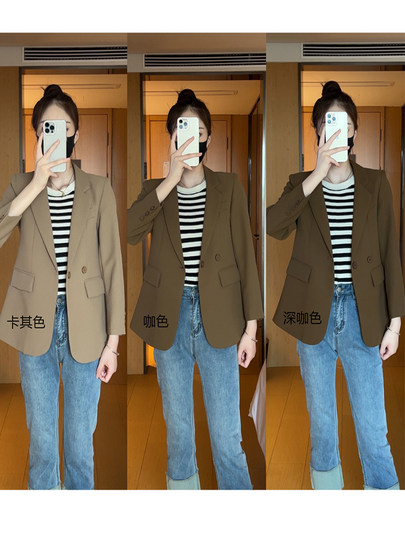 Fashionable and casual Korean style rear slit suit