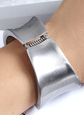 镯子手镯光面宽版简约