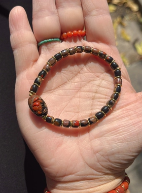 新中式国风原创天然南红玛瑙黑洞包浆料黑红莲花雕刻桶珠手串手链