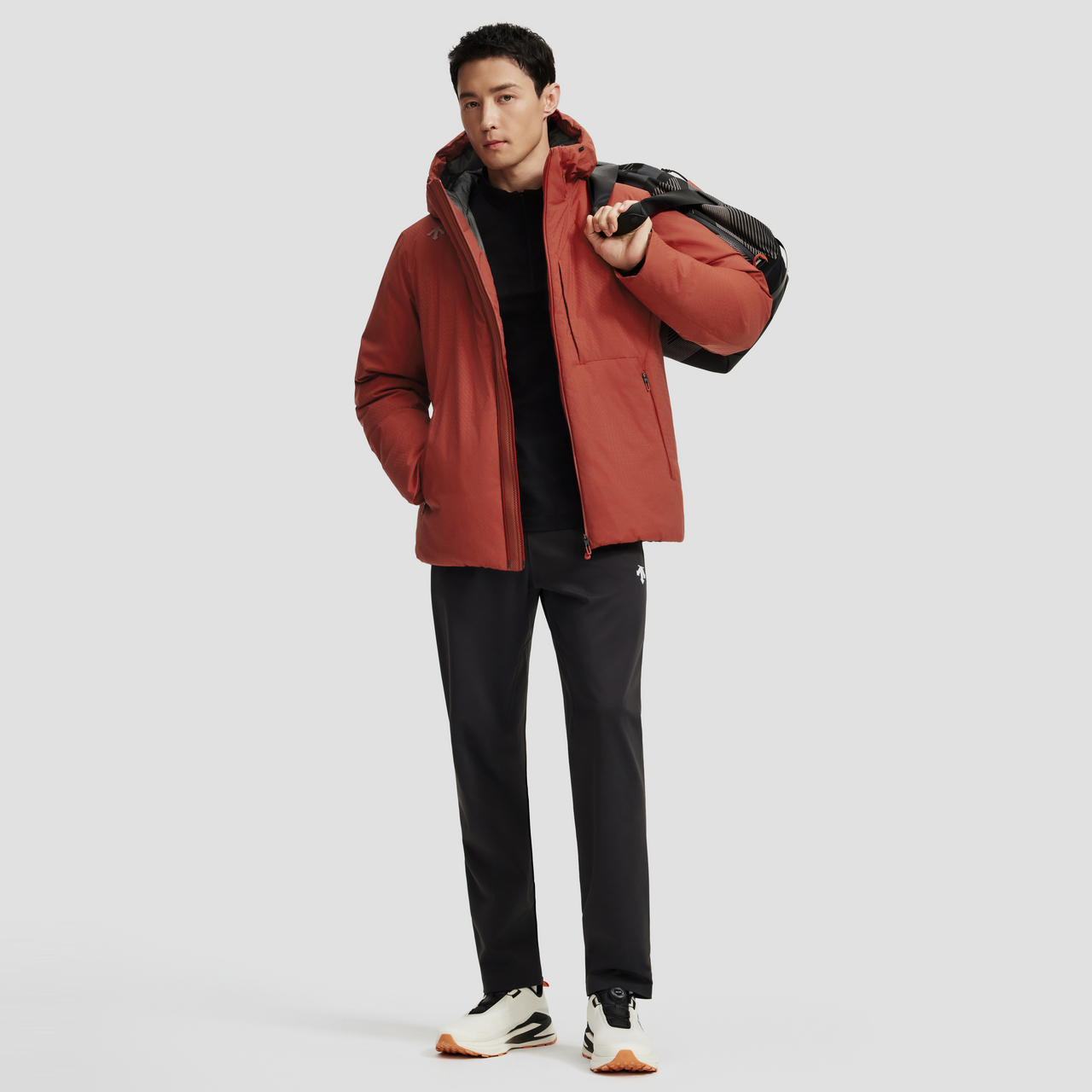 DESCENTE迪桑特TRAINING综训训练运动健身男士防钻绒鹅绒羽绒服 - 图0