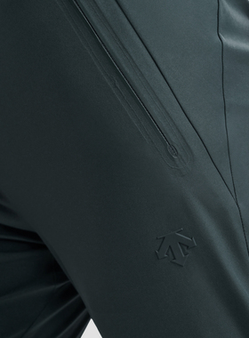 DESCENTE迪桑特WOMEN’S TRAINING系列女士梭织运动长裤