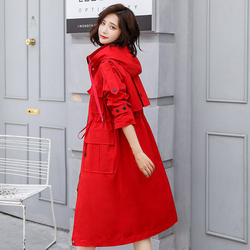 2020年流行新款秋天红色中长款风衣 含茜风衣