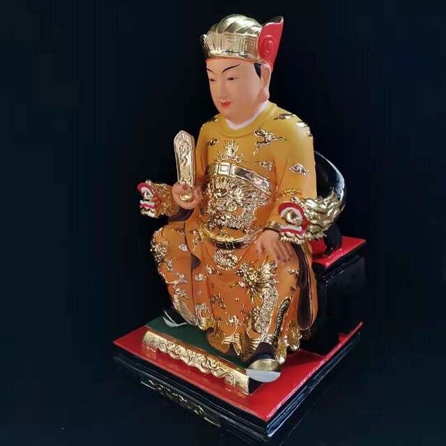 Statue of God Stove Lord Kitchen Home Town House Desktop Decoration