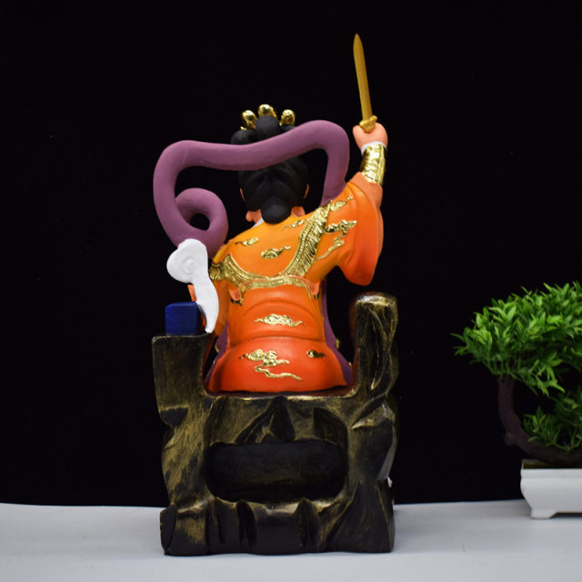 The resin statue of Jiutian Xuannv sits on the Xuantian Virgin Mother