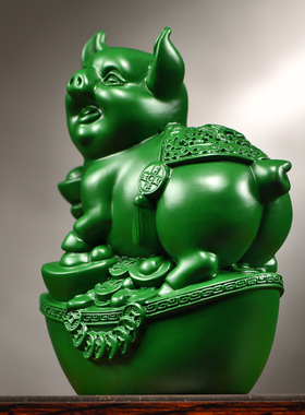 绿色实木质雕刻猪摆件十二生肖木头猪家居客厅办公红木装饰工艺品