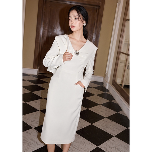 YES BY YESIR叶谦原创设计师2025年秋新款解构蝴蝶结领修身连衣裙 - 图1