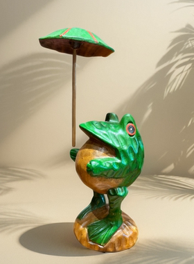 东南亚实木招财青蛙桌面摆件
