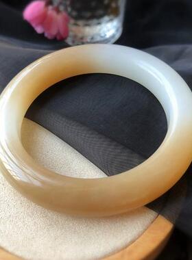 天然和田玉糖白料57.5mm圈口玉手镯 老坑料 脂粉细腻 料子油润xe0