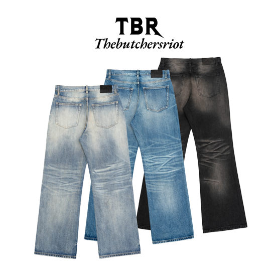 TBR Encircles and Suppresses the King of Cows Loose Straight Fit Jeans
