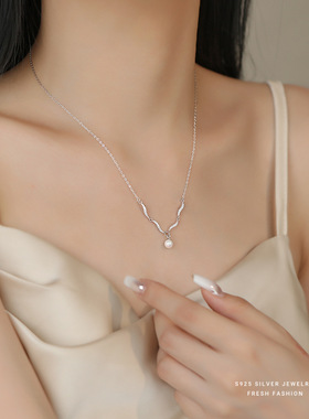 夏季热销满镶月牙珍珠项链女S925纯银时尚气质百搭轻奢锁骨链礼物