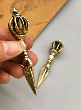 尼泊尔手工纯黄铜九股金刚杵吊坠