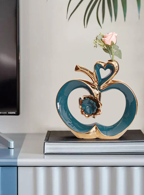 北欧轻奢莫兰迪系陶瓷心形苹果创意家居装饰花插客厅酒柜隔断摆件