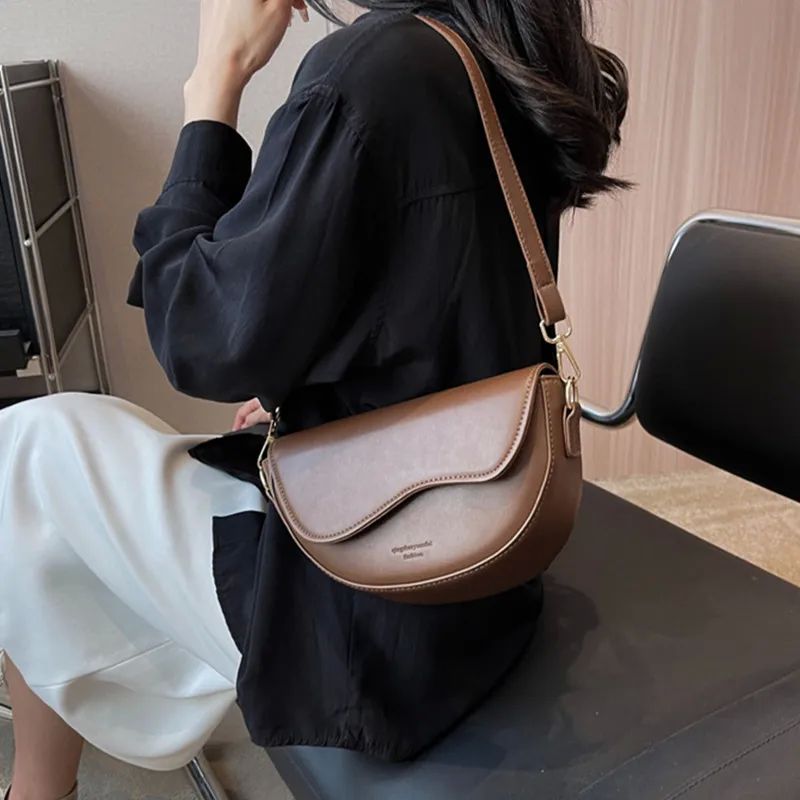 Small Leather Saddle Armpit Bags for Women Summer Chain Shou - 图0