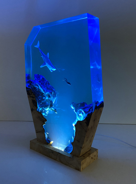 带灯光室内家居饰品实木树脂观赏