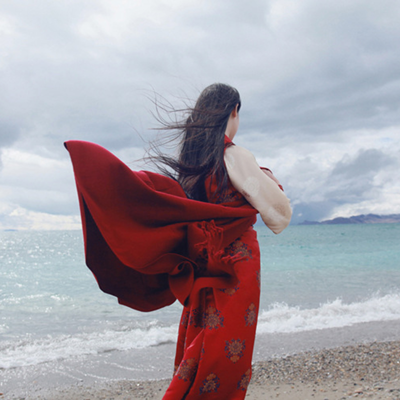 纯色红围巾女春秋夏季西藏青海湖旅游民族风超大披风西北保暖披肩-图3