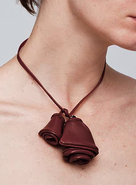 chic风真皮玫瑰花花苞项链锁骨链