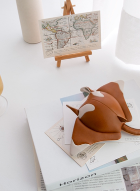 zuny皮质皮质书房鲸鱼摆件