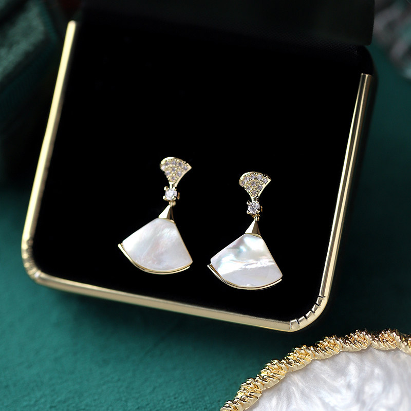 贝壳小裙子天然珍珠母贝扇形饰耳钉 大乐良品耳钉