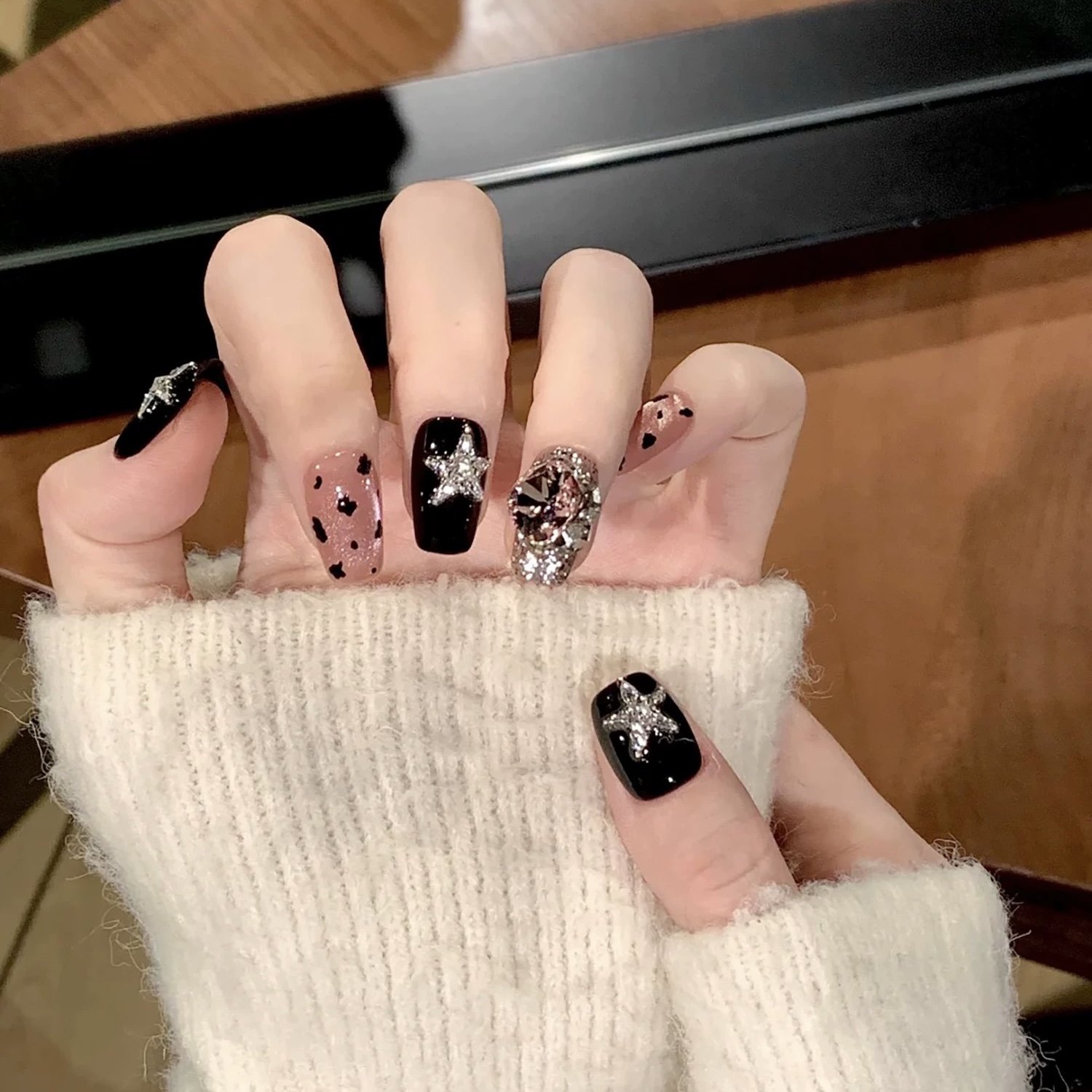 【粉色豹纹】甜酷辣妹爆闪星星黑粉色豹纹猫眼堆钻秋日显白纯手工,淘宝优惠券,粉丝福利购,淘宝优惠卷