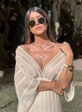 Women's white V-neck shawl sleeve dress女白色v领披肩袖连衣裙