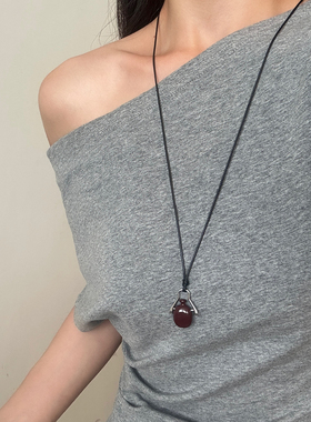 可摇摆香水瓶长款皮绳项链