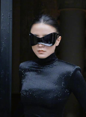 宋佳同款大框个性夸张一体式墨镜