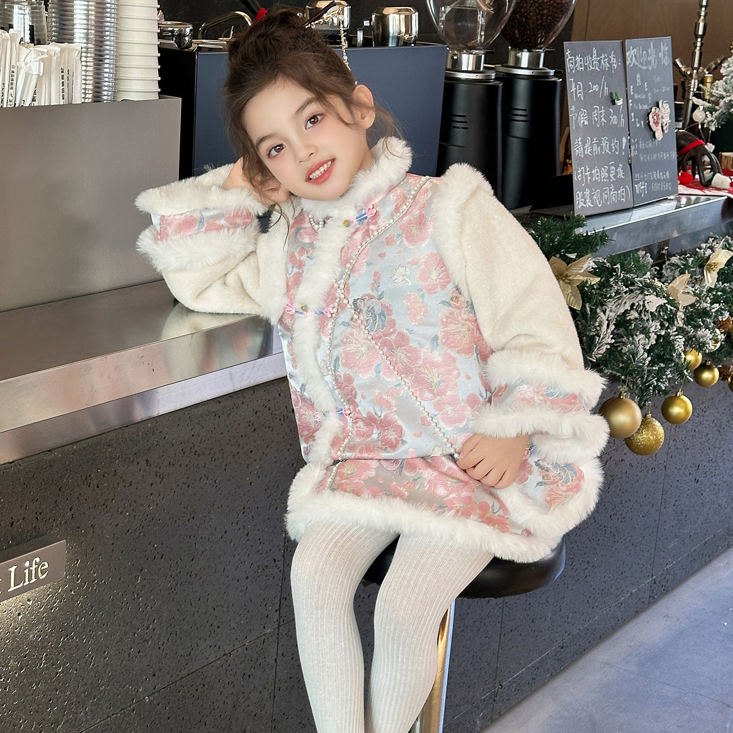 汉服女童冬季2026新款洋气儿童时髦网红爆款过年服女孩冬装裙子潮,淘宝优惠券,粉丝福利购,淘宝优惠卷