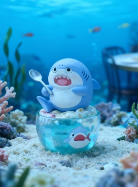可爱鲨鱼树脂桌面摆件工位解压