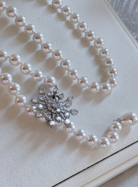 珍珠项链女毛衣链2025新款爆款秋冬轻奢小众长款叠戴双层雪花配饰