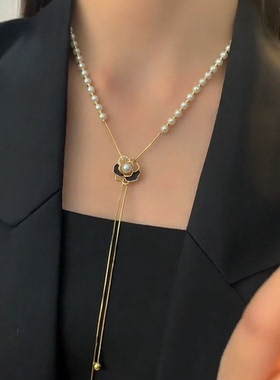 臻萌其它铜微镶水波女花朵项链