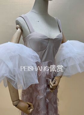 佩赏新娘手套遮手臂袖子