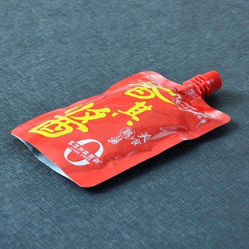 东北特产黄豆大酱香其酱黄豆瓣酱大豆酱拌饭辣熟酱炸酱面150克装 - 图1