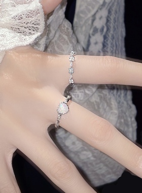 然后我们跳舞了微镶锆石花朵戒指