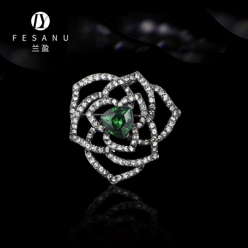 兰盈玫瑰花水晶胸针女奢华欧美大衣 兰盈胸针