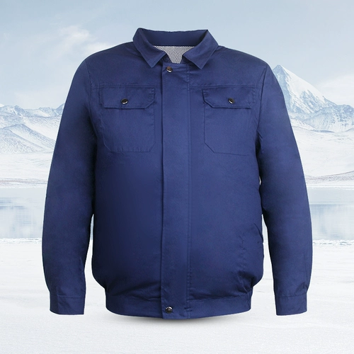 Летнее охлаждение кондиционера подходит для одежды с поклонниками. Зарядка работников, охлаждение, сварочный работник, защита труда, мужская рабочая одежда