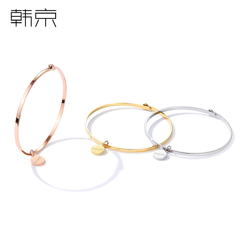 韩京时尚简约字母圆牌开口手镯女韩版网红个姓手饰品钛钢小众手环 韩京时尚简约字母圆牌开口手镯女韩版网红个姓手饰品钛钢小众手环