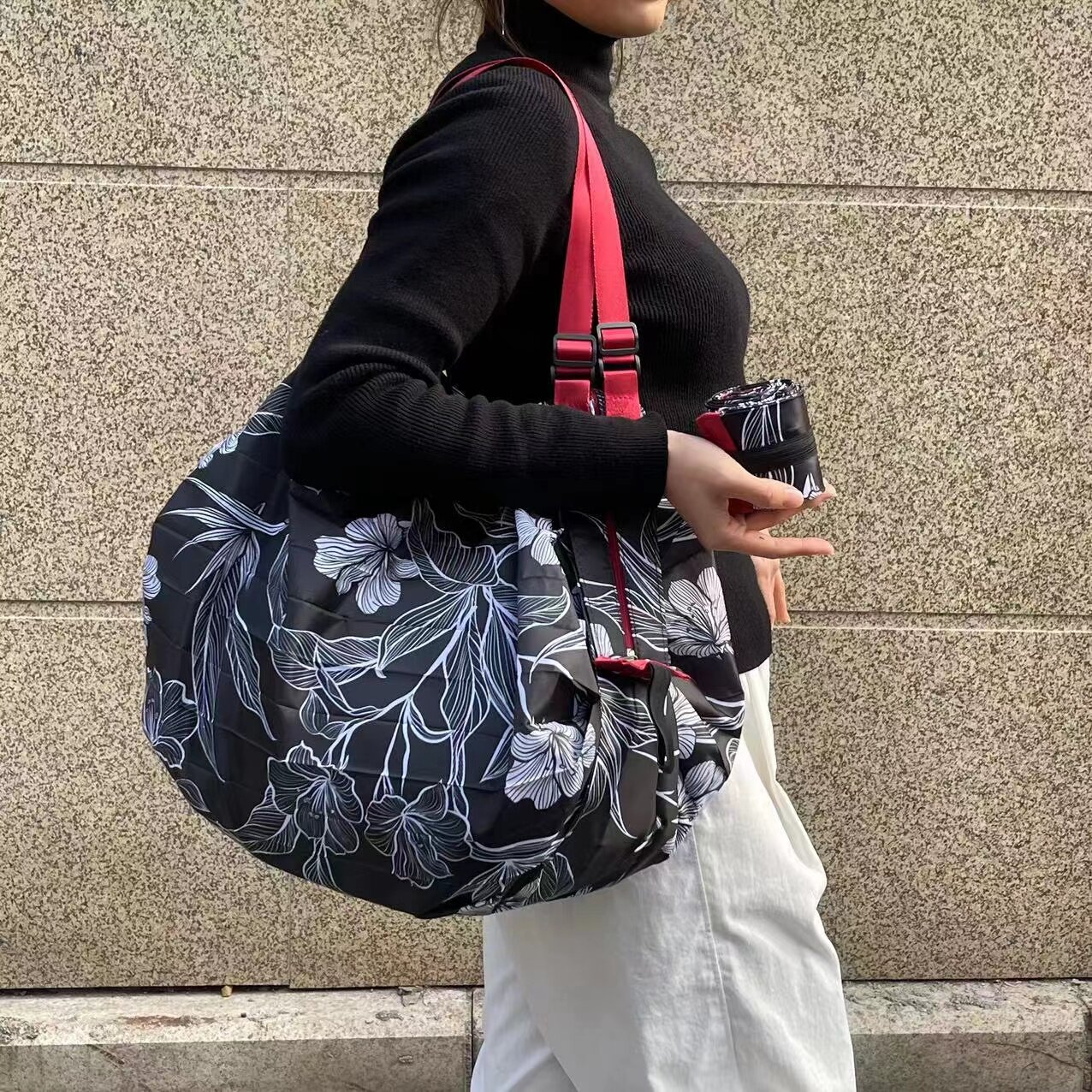 Storage of large-capacity waterproof yoga bag for fitness exercise