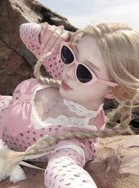 多巴胺粉色三角猫眼墨镜女款小框小脸菱形脸海边拍照太阳眼镜y2k