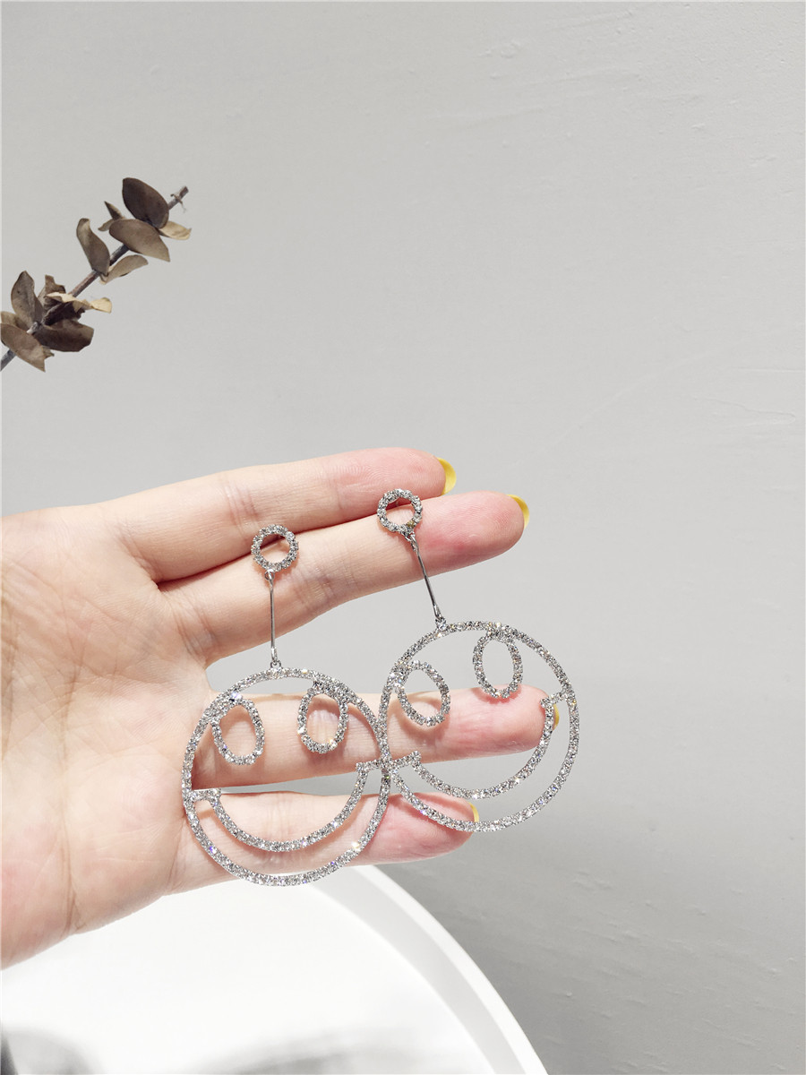 韩国风少女心可爱镶钻笑脸表情耳环 丹维拉耳环