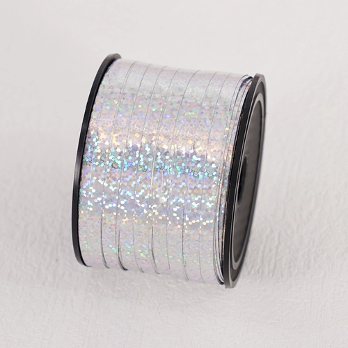 Воздушный шар, лента, детское свадебное платье, вечернее платье