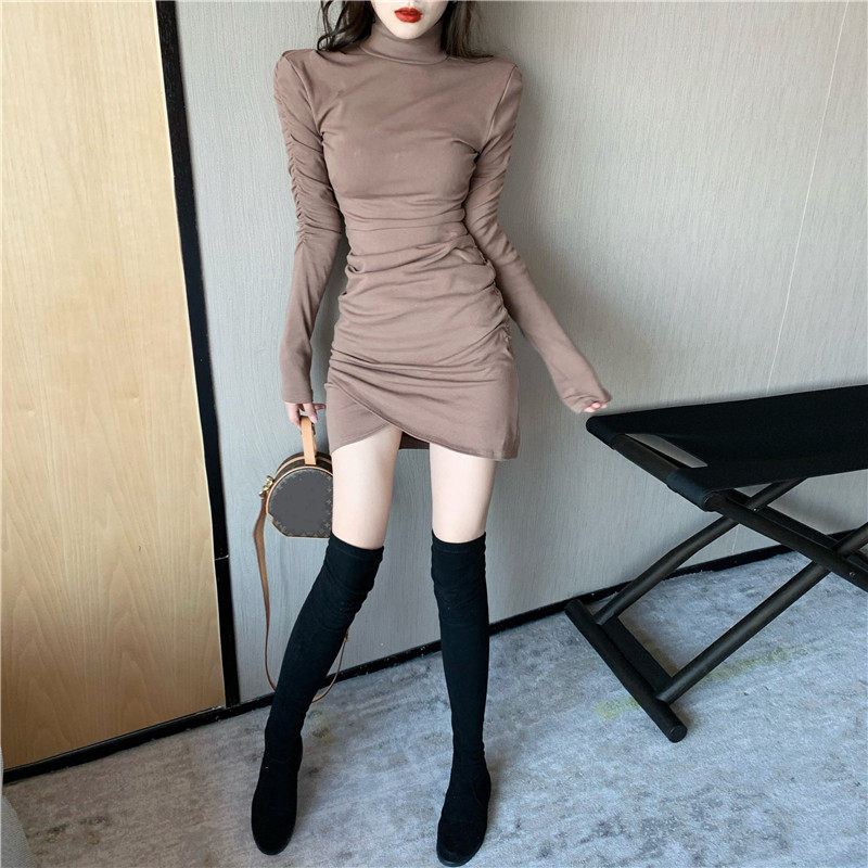2021秋冬新款修身性感显瘦连衣裙 安蒂芙连衣裙