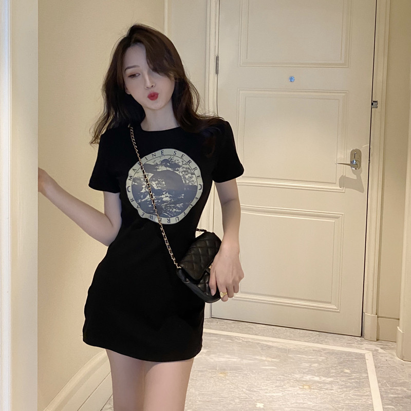 2021夏装新款t恤裙修身气质连衣裙 安蒂芙连衣裙