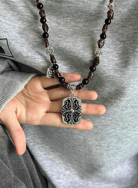 复古风不规则串珠克罗吊牌项链