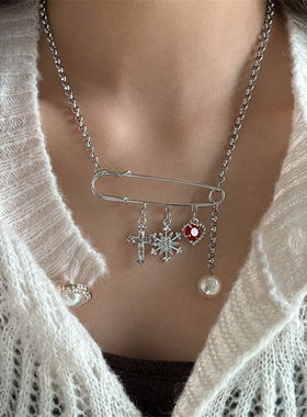 日韩风金属别针红色锆石项链