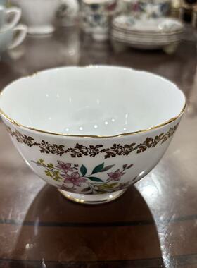 Royal Grafton 皇家格拉夫顿 英国骨瓷收藏描金装饰糖碗 瓷碗摆件