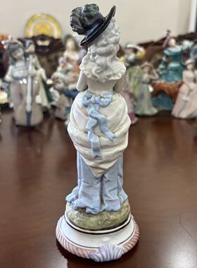 欧洲中古瓷器收藏 Vintage 西洋手绘人物瓷偶 徽章装饰贵妇瓷摆件