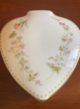 Wedgwood 韦奇伍德 Mirabelle 系列多款盖罐 首饰盒 骨瓷摆件小碟