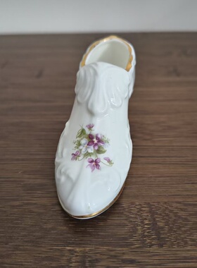 Royal Albert 皇家阿尔伯特 Sweet Violets 甜蜜的紫罗兰迷你瓷鞋
